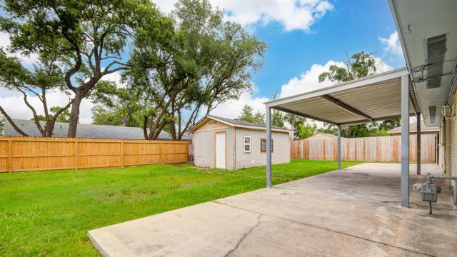 14339 Foxford Way, Houston, TX 77015