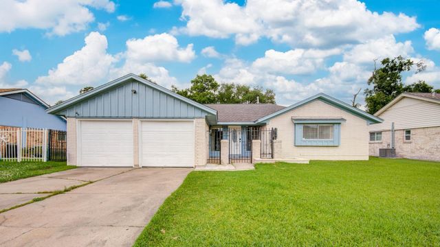 14339 Foxford Way, Houston, TX 77015