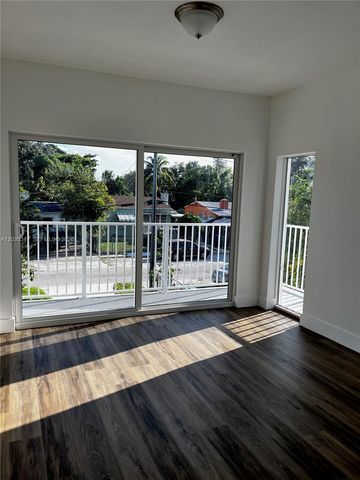 37 NW 70th St B, Miami, FL 33150