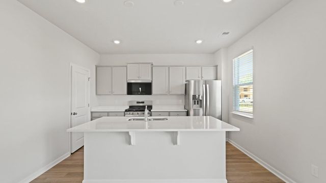2975 Fernwood Drive, North Charleston, SC 29406
