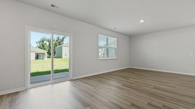 2975 Fernwood Drive, North Charleston, SC 29406