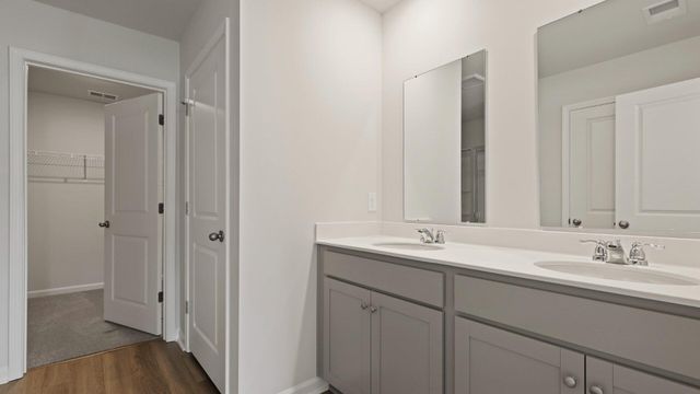 2975 Fernwood Drive, North Charleston, SC 29406