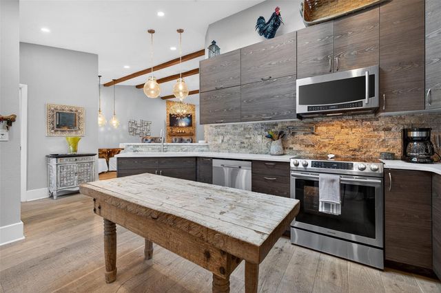 978 SAN CARLOS COURT NE, St Petersburg, FL 33702