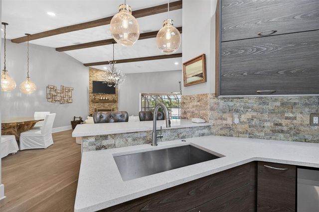 978 SAN CARLOS COURT NE, St Petersburg, FL 33702