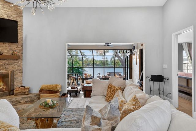 978 SAN CARLOS COURT NE, St Petersburg, FL 33702