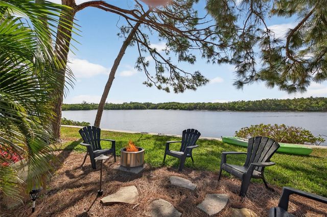 978 SAN CARLOS COURT NE, St Petersburg, FL 33702