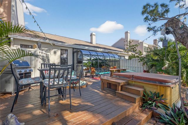 978 SAN CARLOS COURT NE, St Petersburg, FL 33702