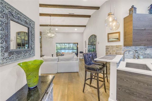 978 SAN CARLOS COURT NE, St Petersburg, FL 33702