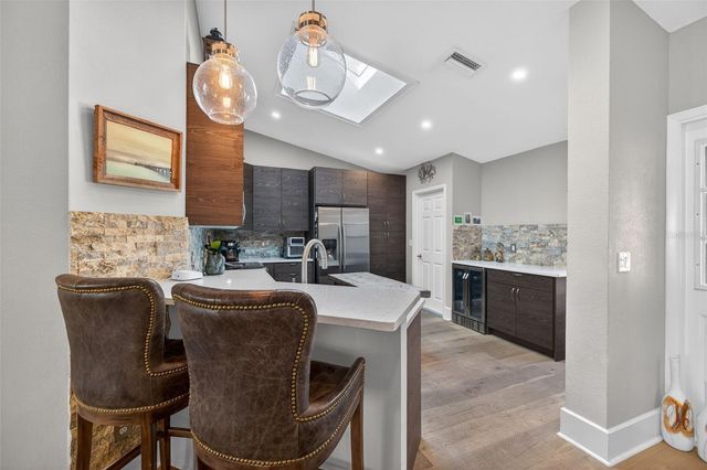 978 SAN CARLOS COURT NE, St Petersburg, FL 33702