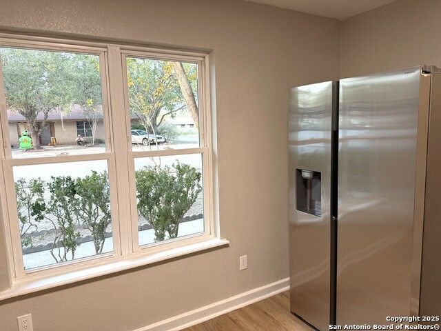 1212 Fairview Dr, Beeville, TX 78102