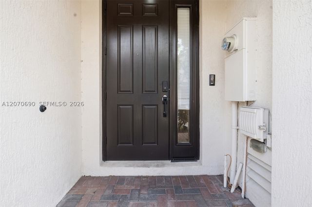 4758 Cypress St, Coconut Creek, FL 33073