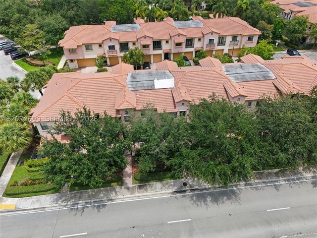 4758 Cypress St, Coconut Creek, FL 33073
