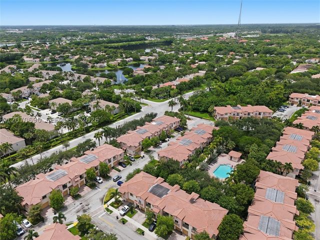 4758 Cypress St, Coconut Creek, FL 33073