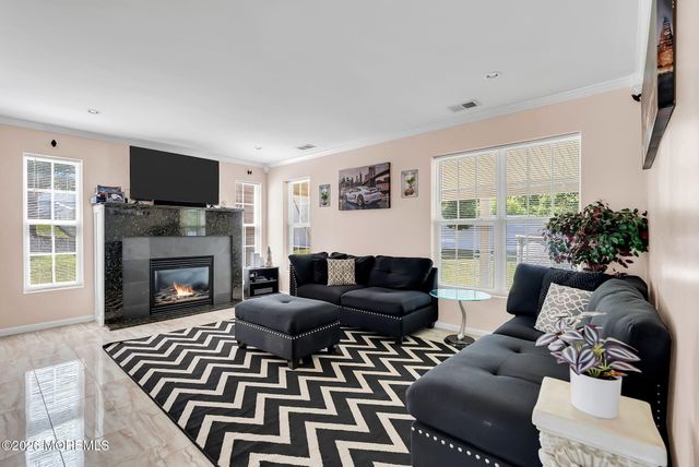 130 2nd Avenue, Toms River, NJ 08757