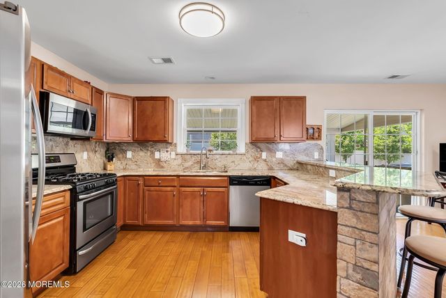 130 2nd Avenue, Toms River, NJ 08757