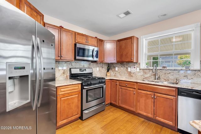 130 2nd Avenue, Toms River, NJ 08757