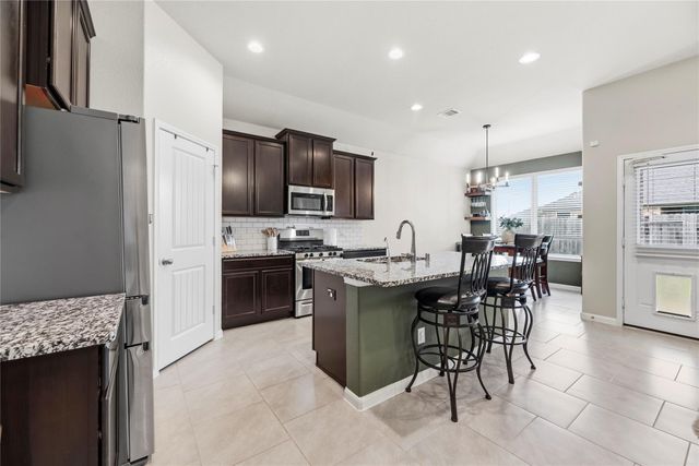 8618 Green Paseo Place, Rosenberg, TX 77469