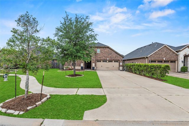 8618 Green Paseo Place, Rosenberg, TX 77469