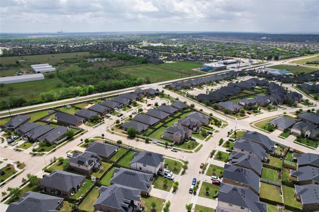 8618 Green Paseo Place, Rosenberg, TX 77469