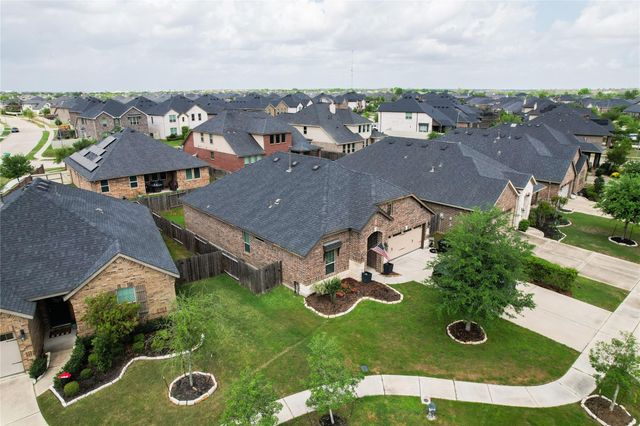 8618 Green Paseo Place, Rosenberg, TX 77469