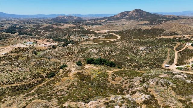 1 Newby, Temecula, CA 92592