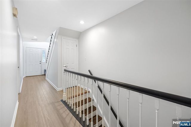 300 Gorge Road 8, Cliffside Park, NJ 07010