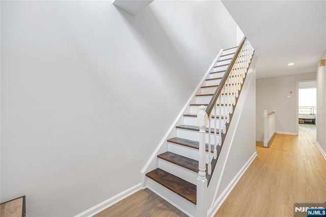 300 Gorge Road 8, Cliffside Park, NJ 07010