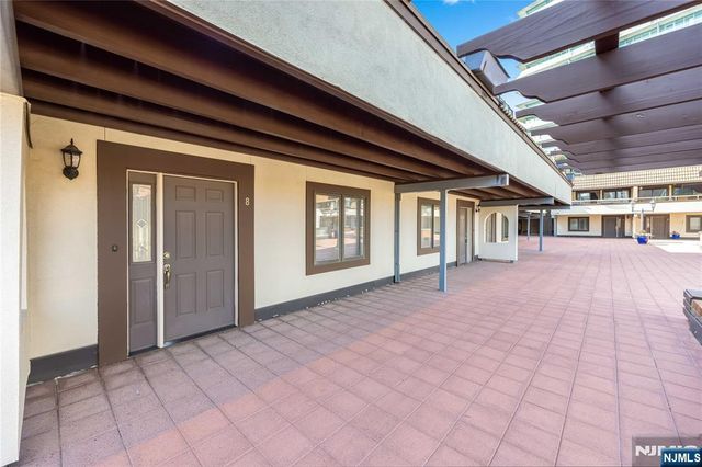 300 Gorge Road 8, Cliffside Park, NJ 07010