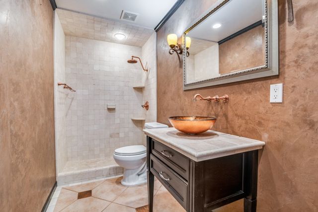 813 Woodway Lane, Richardson, TX 75081