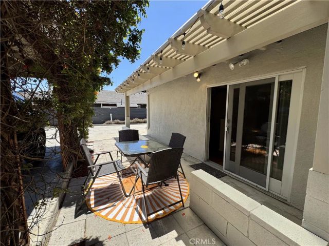 2024 Dawson Avenue, Signal Hill, CA 90755