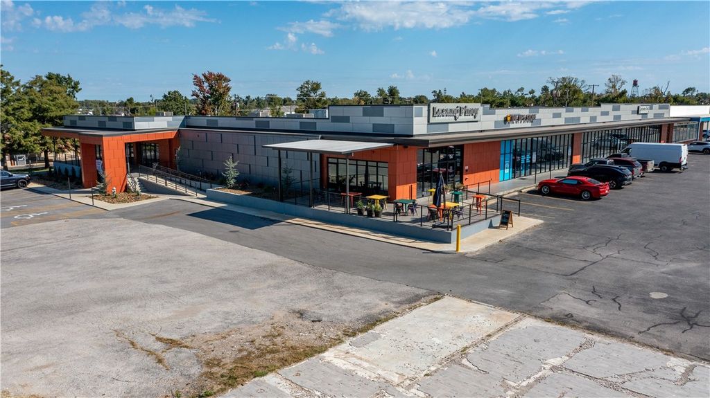 719 W Walnut Street 106, Rogers, AR 72756