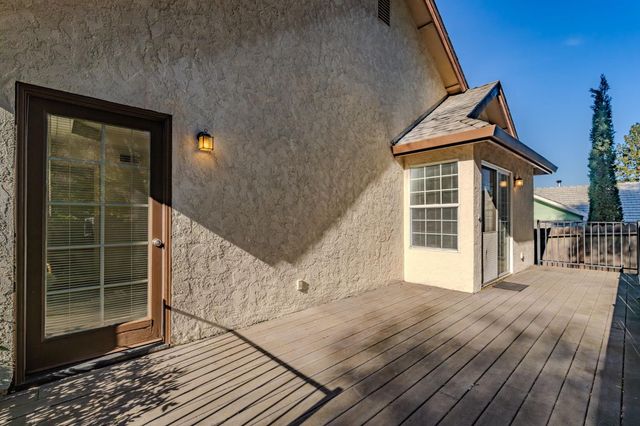 238 Highland Dr, Sutter Creek, CA 95685