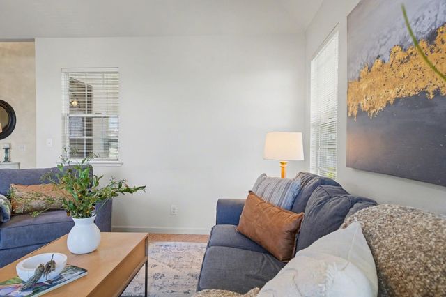 238 Highland Dr, Sutter Creek, CA 95685