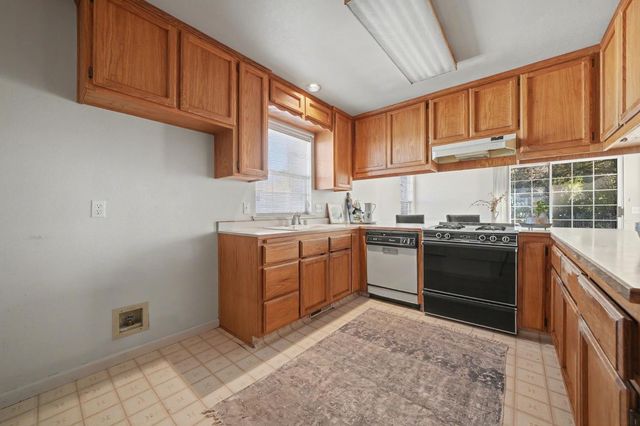 238 Highland Dr, Sutter Creek, CA 95685