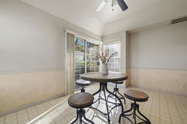 238 Highland Dr, Sutter Creek, CA 95685