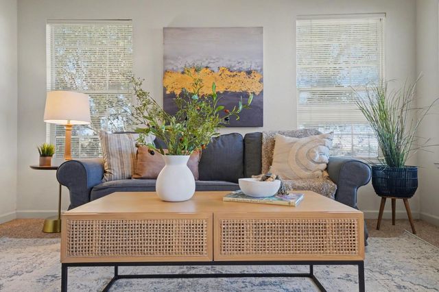 238 Highland Dr, Sutter Creek, CA 95685