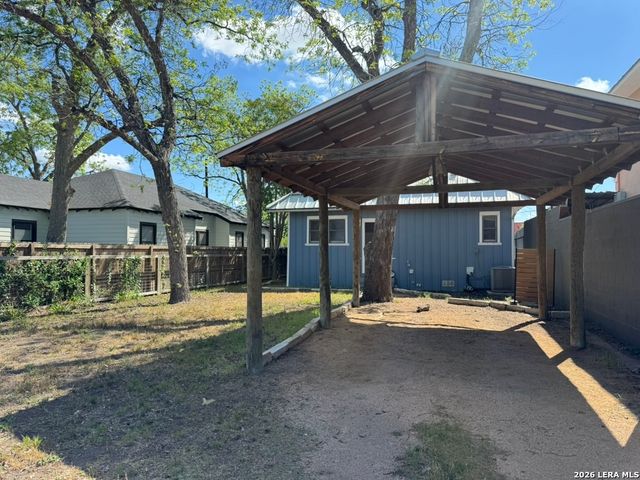 511 N Monumental, San Antonio, TX 78202