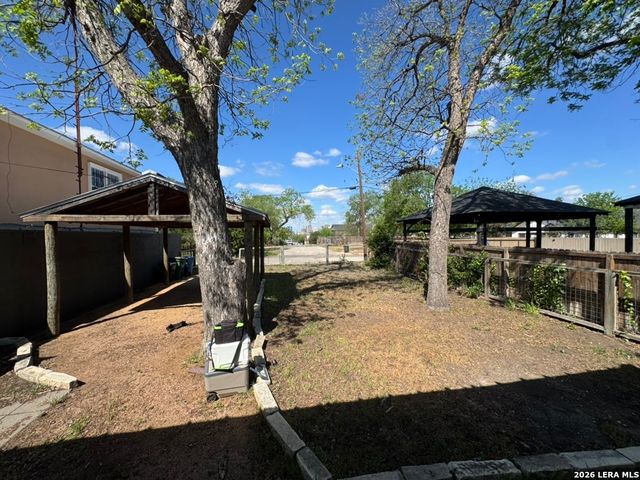 511 N Monumental, San Antonio, TX 78202