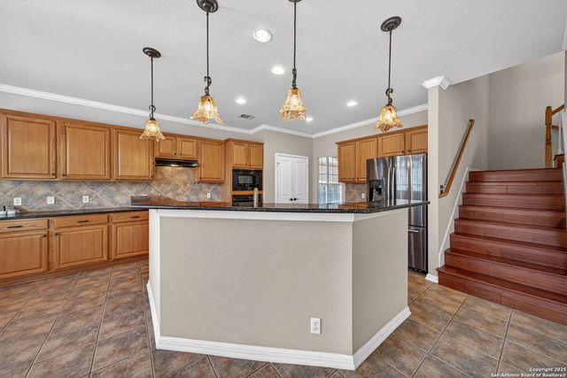 1018 Peg Oak, San Antonio, TX 78258