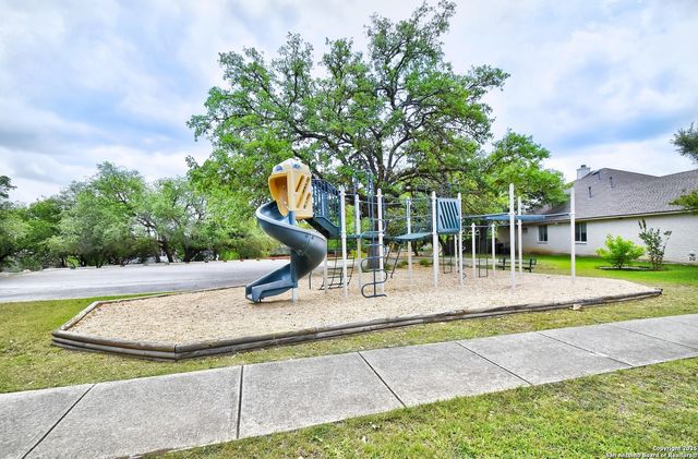 1018 Peg Oak, San Antonio, TX 78258