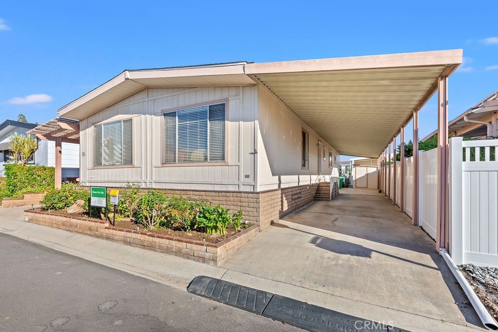 5200 Irvine Boulevard 124, Irvine, CA 92620 — photo 2