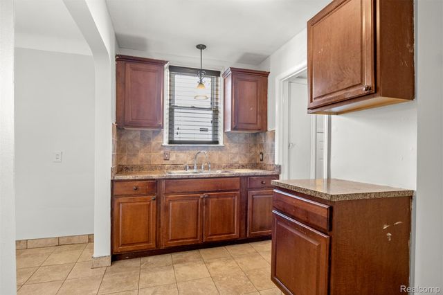 4645 Rosalie Street, Dearborn, MI 48126