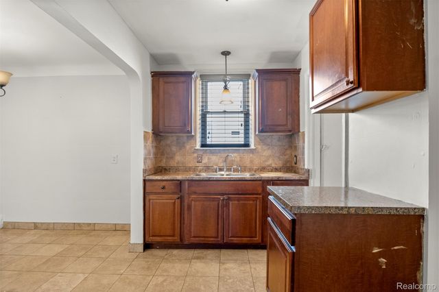4645 Rosalie Street, Dearborn, MI 48126