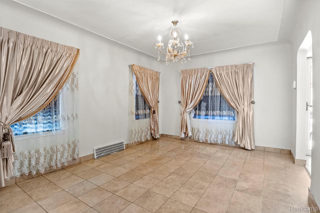 4645 Rosalie Street, Dearborn, MI 48126