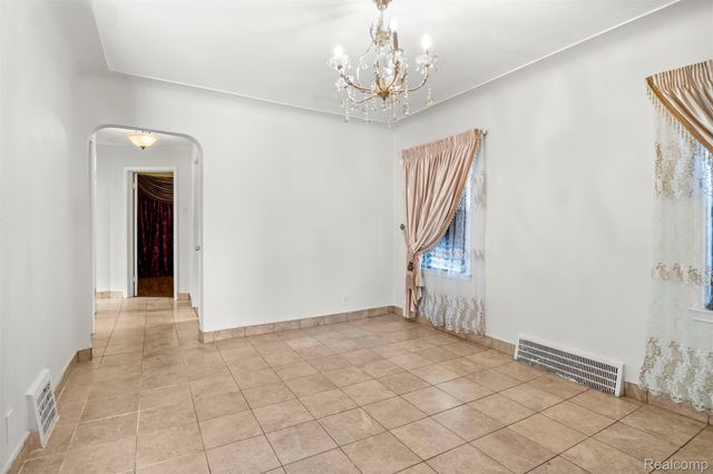 4645 Rosalie Street, Dearborn, MI 48126