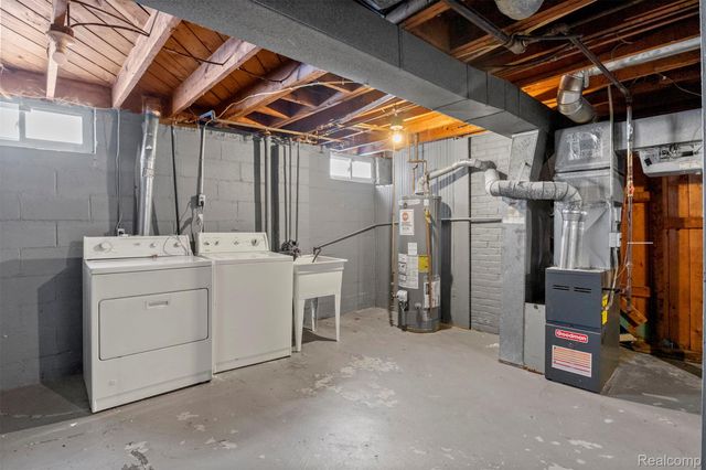 4645 Rosalie Street, Dearborn, MI 48126