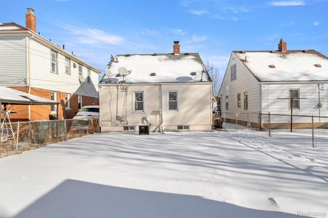 4645 Rosalie Street, Dearborn, MI 48126