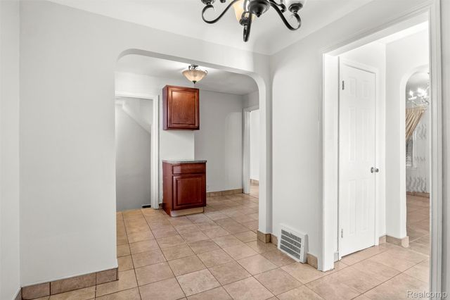 4645 Rosalie Street, Dearborn, MI 48126