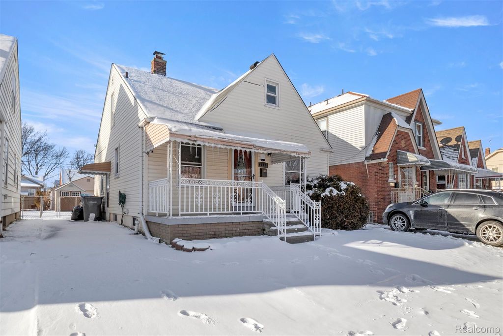 4645 Rosalie Street, Dearborn, MI 48126