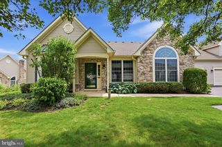 307 STARFLOWER LN, Langhorne, PA 19047